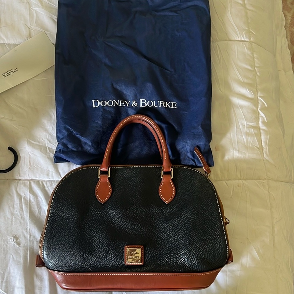 Dooney & Bourke